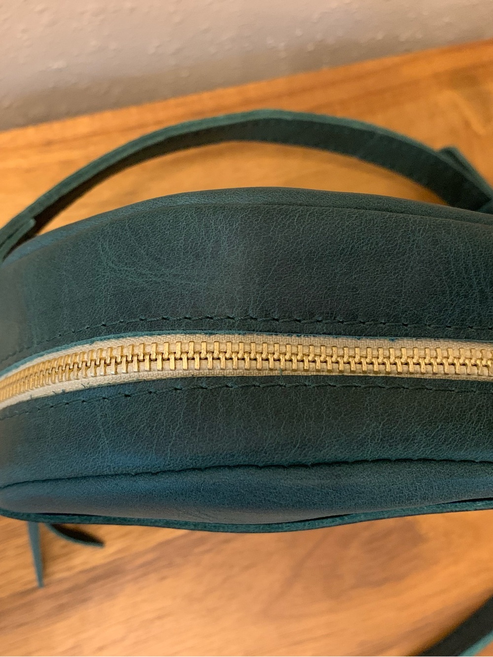 Portland Leather Small Circle Crossbody in the Color: SURF - Picture 3 of 11